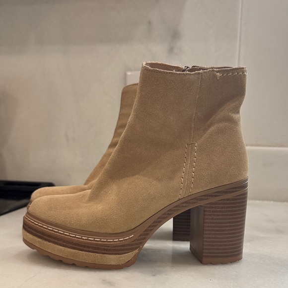 Steve Madden Tan Suede Heeled Boots - Picture 1 of 10